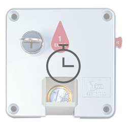 Montaje de cerradura para moneda en puerta de taquilla