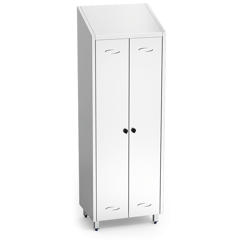 Armario de limpieza de 680x480x2010 mm.