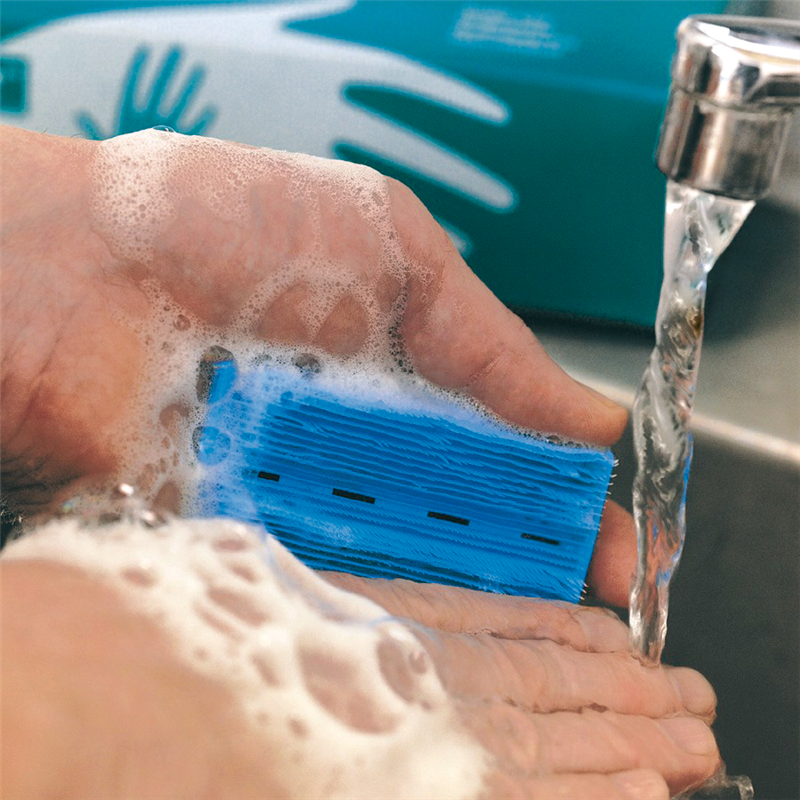 Cepillo limpiauñas deshechable